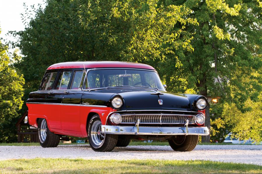  Ford Country Sedan 6-Passenger Station Wagon 1955 года  (фото 1 из 24)